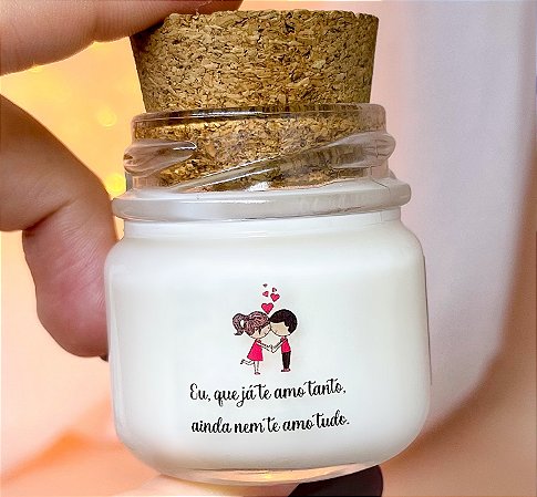 Mini Vela Aromática Lembrancinha Dia dos Namorados + Saquinho Organza