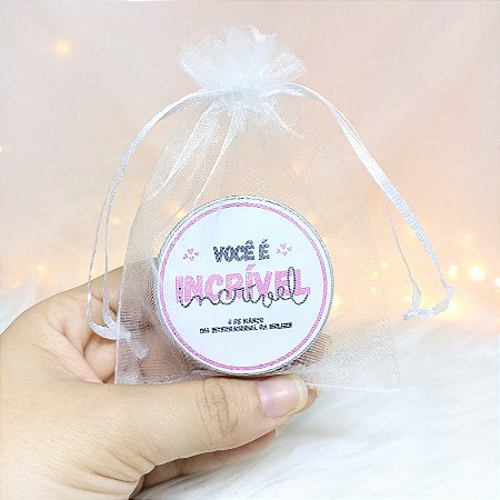 Vela Aromática Latinha Lembracinha Dia da Mulher + Saquinho Organza