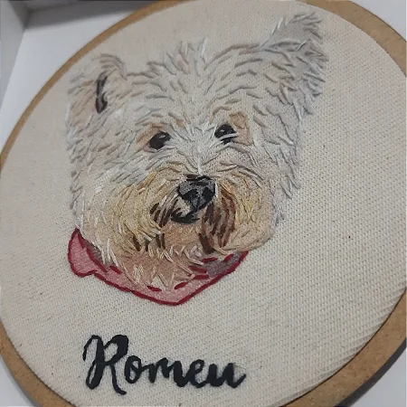 Retrato Pet Bordado+Aquarela