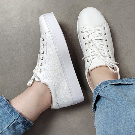-              Tênis Casual Feminino Em Couro Junin
