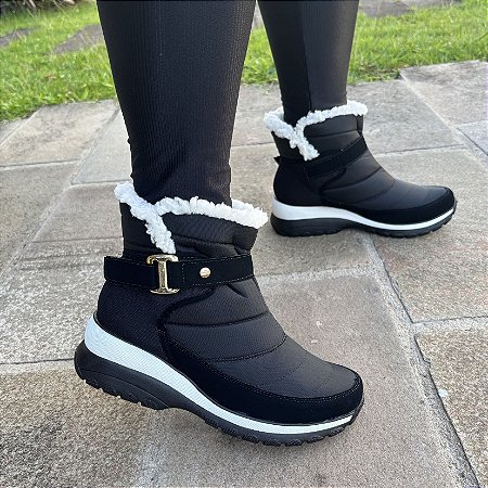 Bota Feminina Zamara Forrada com Lã Nobuck e Nylon