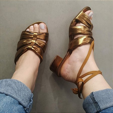 Tamanco Bata Bronze
