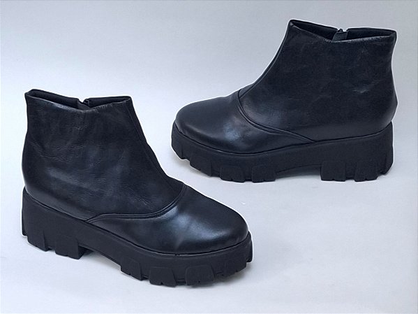 Bota Curta Couro preto