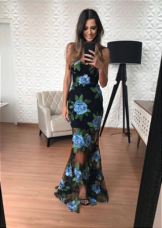 vestido preto bordado longo
