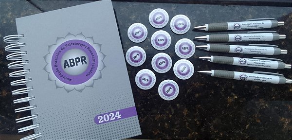 Kit  agenda 2024, botton  e caneta
