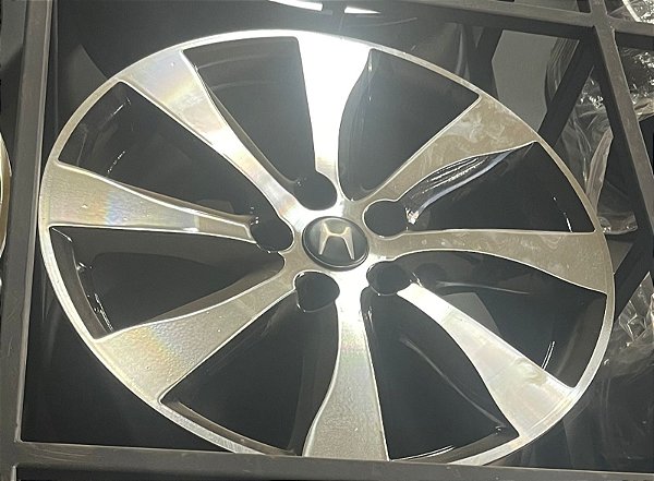 "Roda Honda Civic - Estilo e Desempenho"