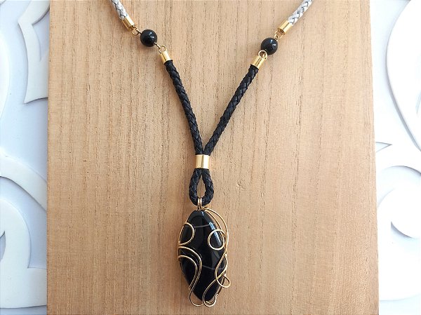 Colar curto duplo de ágata