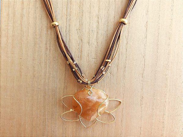 Colar fios de citrino