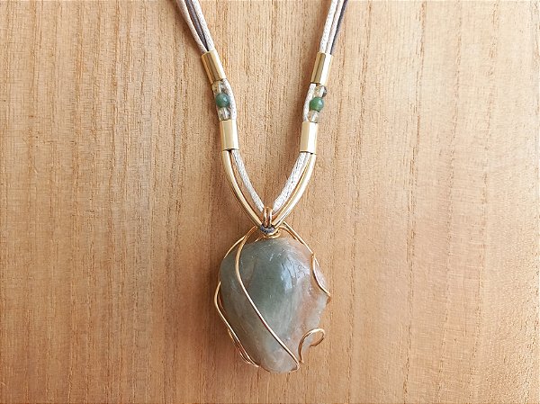 Colar regulável de água marinha