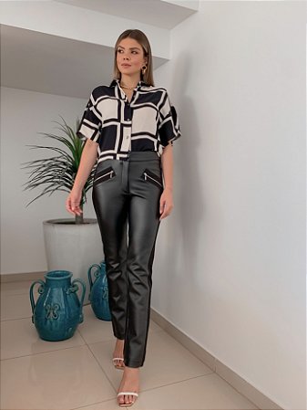 calça couro com ziper