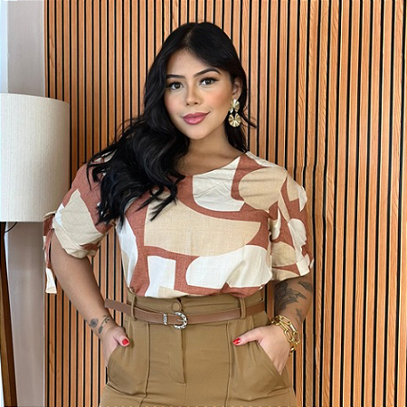 BLUSA ELIS- BLUSA SOLTINHA COM DETALHE NA MANGA