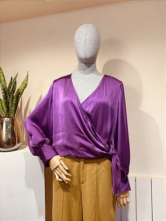 ZARA Blusa lilas cruzada seda tamanho M