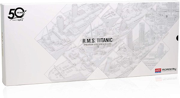 Academy - RMS Titanic Academy's 50th Anniversary Premium Edition with Led  - 1/400