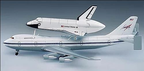 Revell 1:288 Space Shuttle & NASA Transport B747 Modellbausatz