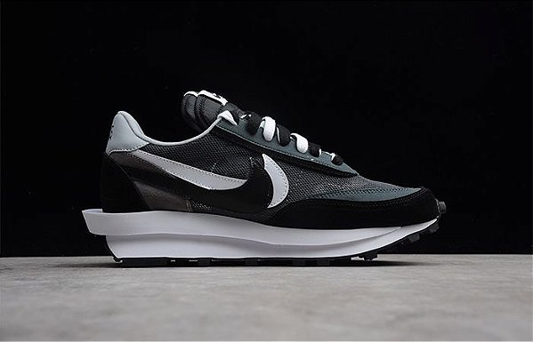 nike sacai preto