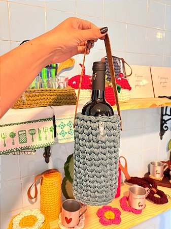 PORTA VINHOS CROCHÊ