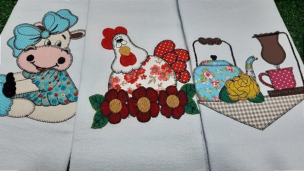 Pano de Prato bordado PatchWork 'Modelos Variados ' para fazer o acabamento como quiser
