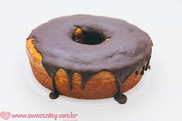Bolo cenoura com chocolate - grande