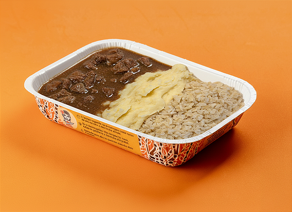 Picadinho de carne ao molho madeira, arroz integral e purê de batatas 400 gr