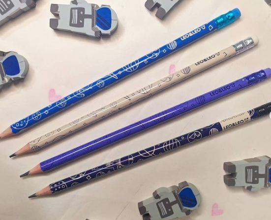 Kit 4 lápis e borracha Astronauta - Leo & Leo