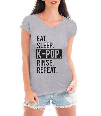 Camiseta Feminina K-Pop Repeat Bandas