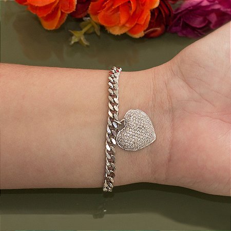 Pulseira com pingente de coração