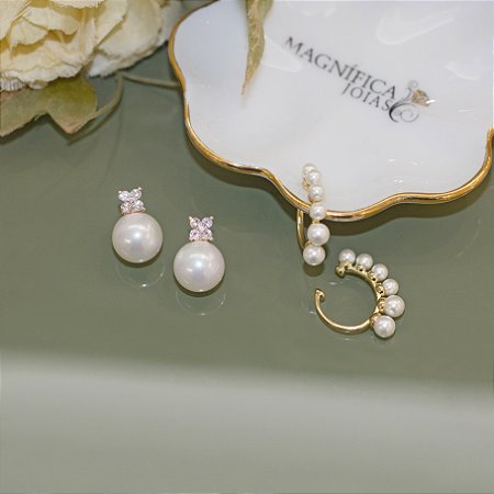 Brinco de pérola com ponto de luz