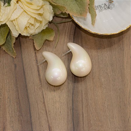 Brinco pérola gota