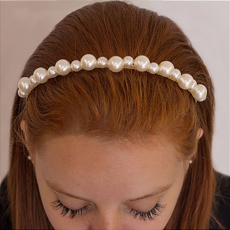 Tiara com pérolas