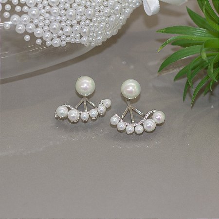 Brinco ear jacket  pérolas e microzircônias