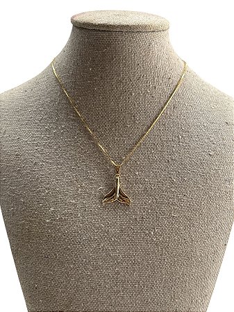 COLAR  DOURADO COM CALDA DE SEREIA - Y6
