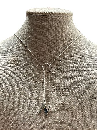 Colar Gravatinha - Prata | Letra N