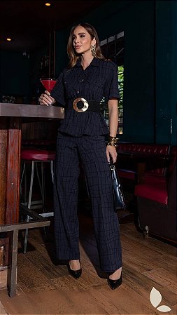 CONJUNTO CALÇA PANTALONA E CAMISA