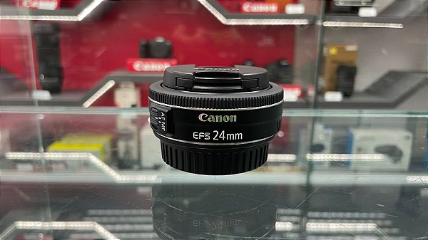 Lente Canon EF-S 24mm F/2.8 STM- Usada