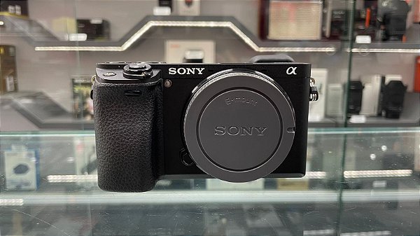 Câmera Digital Sony Alpha A6300 Corpo - Usada Aprox 15k de cliques
