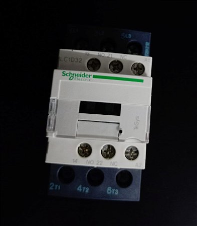 LC1D32P7 Contator Tripolar 32a 230vca 1na+1nf - SCHNEIDER