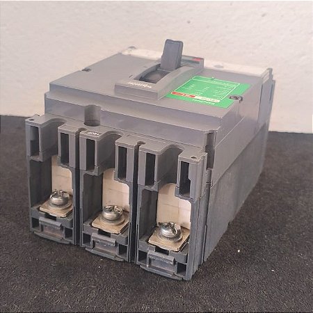 CVS100F Disjuntor Caixa Moldada Tripolar Easypact Tm25d 3p 100a 440v Ac 36ka 50ª - SCHNEIDER (USADO)