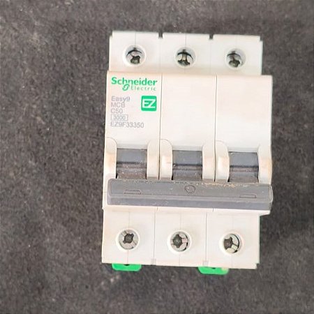 EZ9F33350 Disjuntor Mini Tripolar 50a 400vca C 3ka - SCHNEIDER (USADO)