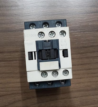 LC1 D09G7 Contator Tripolar 9a 120vca - SCHNEIDER (USADO)