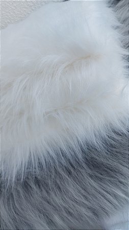 Pelúcia pelo alto Branca (medida 50cmx80cm)