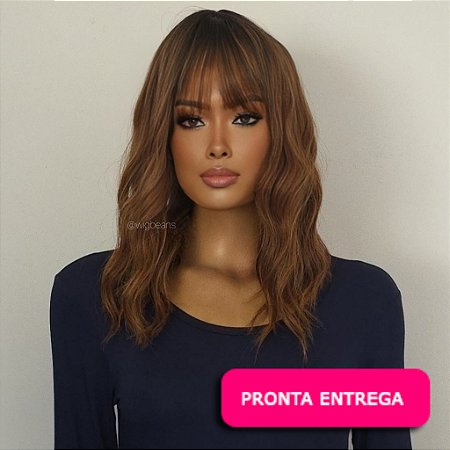 Wig Denise - Mel com raiz escura com franja