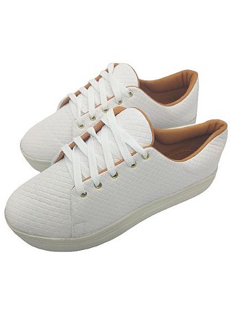 tenis slip on com cadarço