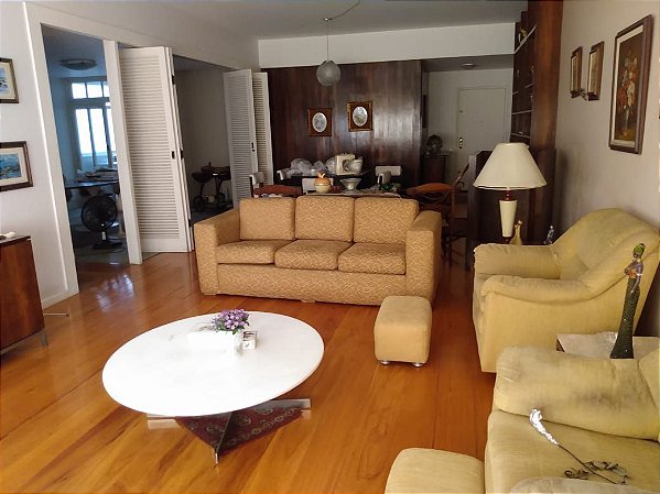 Apartamento de 04 quartos com 03 salas, dependência completa, original, 01 vaga, Icaraí, Niterói, RJ