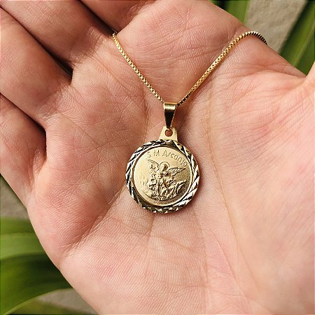 Colar com Medalha Redonda de São Miguel Arcanjo