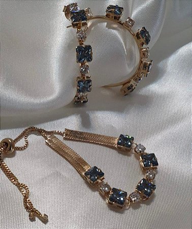 CONJUNTO BRINCO E PULSEIRA COM ZIRCONIAS AZUL E CRISTAL BANHADO A OURO 18 K