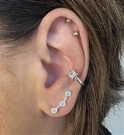 BRINCO EAR CUFF COM ZIRCONIAS BANHADO A OURO OU PRATA
