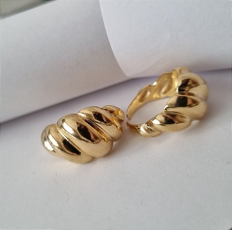 ANEL AJUSTAVEL BANHADO A OURO 18 K - AJUSTAVEL A PARTIR DO NUMERO 18