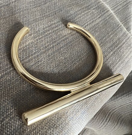 PULSEIRA BRACELETE TUBULAR T BANHADA A OURO 18K
