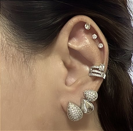 BRINCO TRIO GOTAS CRAVEJADAS COM ZICONIAS CRISTAL BANHADO A RODIO