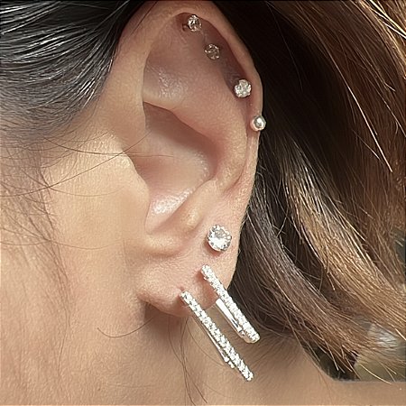 BRINCO ARGOLA QUADRADA CRAVEJADA DUO BANHADO A PRATA